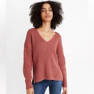 ✨Host Pick✨ Madewell vneck sweater